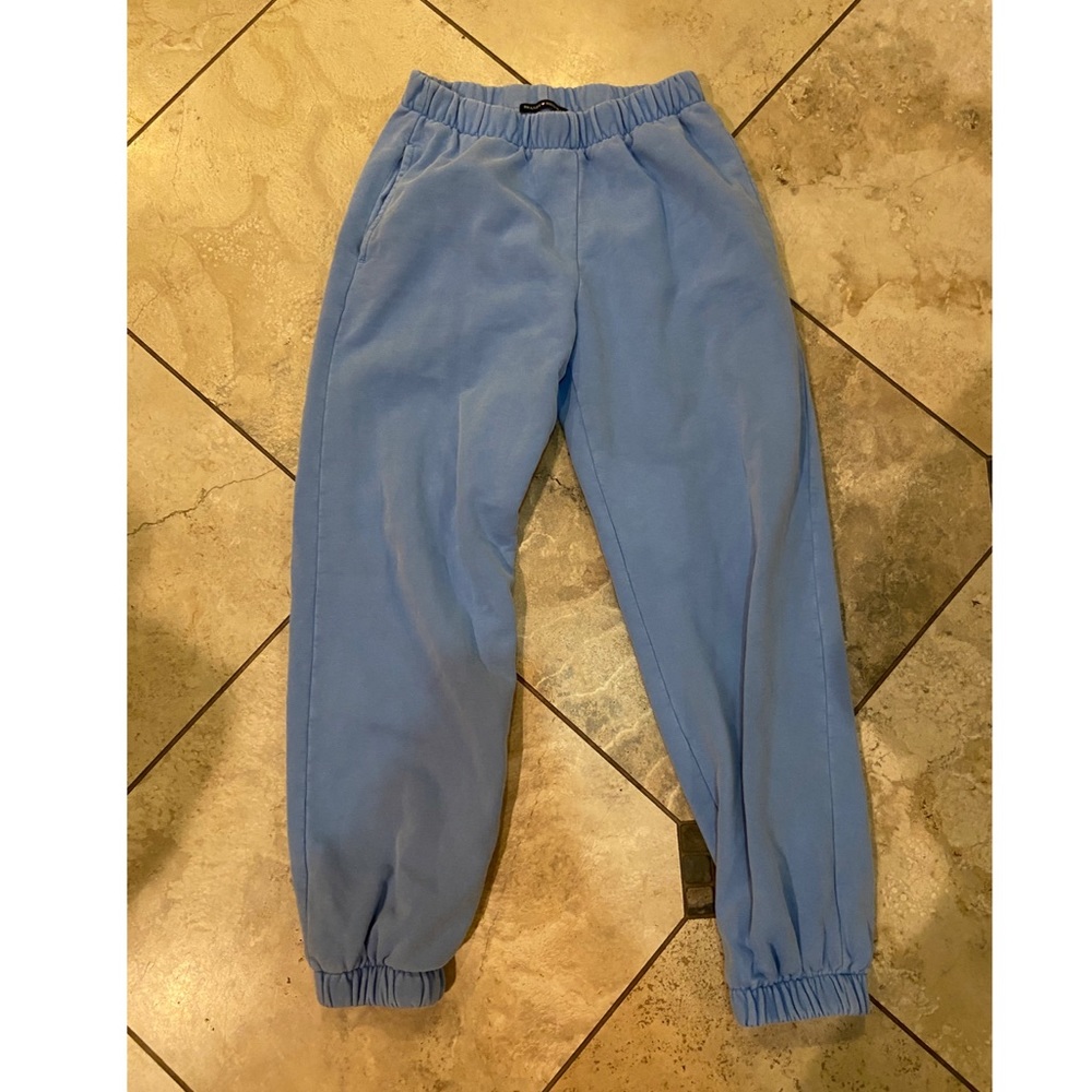 SOLD Brandy Melville Rosa Sweatpants